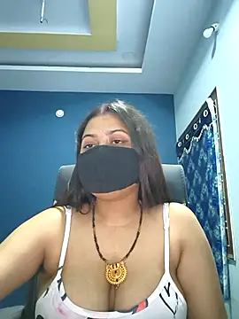 Snapshot of SassyWildCouple chatting on 09/14/25, 04:06 SassyWildCouple online show from 09/14/25, 04:06