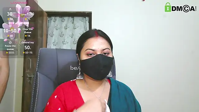 SassyWildCouple online show from 04/24/26, 05:48