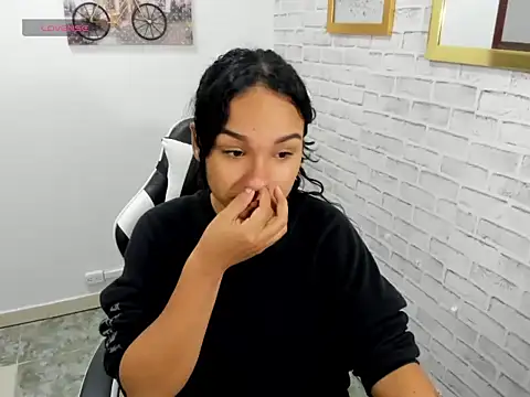 salome rojas  online show from 03/18/26, 08:56