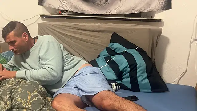 Snapshot of hornycouplefuck12 chatting on 06/07/26, 08:23 hornycouplefuck12 online show from 06/07/26, 08:23