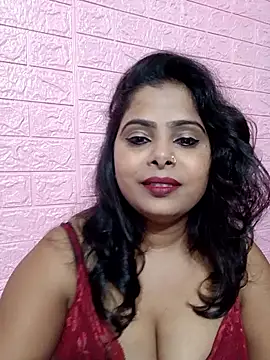 Snapshot of horny_ria123 chatting on 10/08/25, 04:48 horny ria123 online show from 10/08/25, 04:48