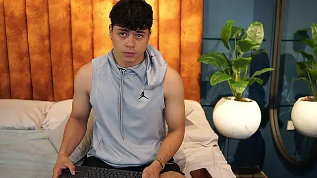 Ethan occonor online show from 09/15/25, 10:48