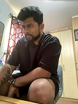 Snapshot of CrazyShashank chatting on 11/25/25, 09:20 CrazyShashank online show from 11/25/25, 09:20