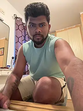 Snapshot of CrazyShashank chatting on 12/19/25, 08:32 CrazyShashank online show from 12/19/25, 08:32