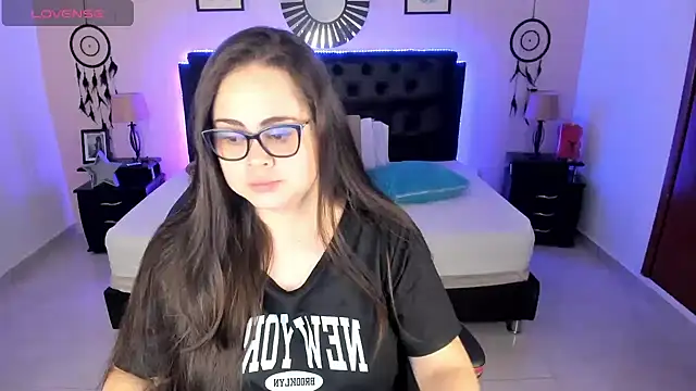Snapshot of LolaVillalobos chatting on 07/03/26, 12:22 LolaVillalobos online show from 07/03/26, 12:22
