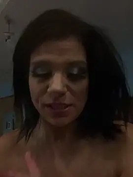 Snapshot of ovmilf chatting on 10/29/25, 08:16 ovmilf online show from 10/29/25, 08:16