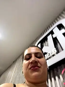 megvibes online show from 12/16/25, 09:31