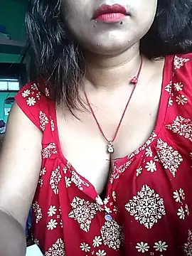 Snapshot of Desi_couple305 chatting on 09/18/25, 01:40 Desi couple305 online show from 09/18/25, 01:40