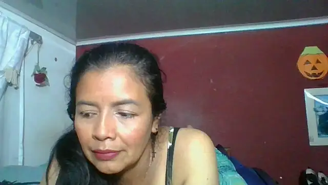 DianaOchoa  online show from 11/10/25, 03:27