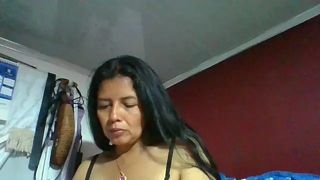 DianaOchoa  online show from 04/11/26, 07:45