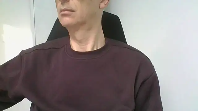 Snapshot of Sensor2000 chatting on 02/02/26, 08:24 Sensor2000 online show from 02/02/26, 08:24