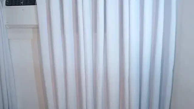 Snapshot of _prettykylie_ chatting on 12/03/25, 12:36 prettykylie online show from 12/03/25, 12:36