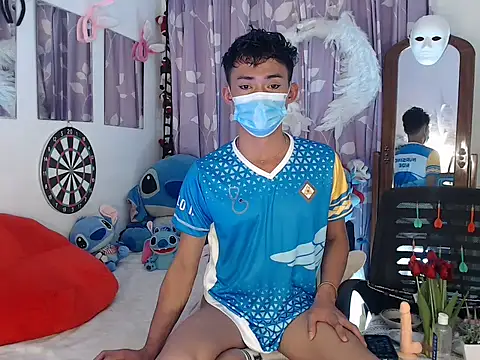 Snapshot of good_boy_in_bed chatting on 09/30/25, 03:39 good boy in bed online show from 09/30/25, 03:39