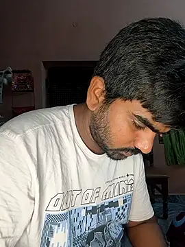 Snapshot of Harsha_Happy chatting on 10/05/25, 02:32 Harsha Happy online show from 10/05/25, 02:32