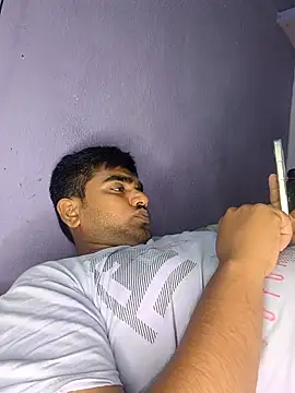 Snapshot of Harsha_Happy chatting on 10/05/25, 03:43 Harsha Happy online show from 10/05/25, 03:43
