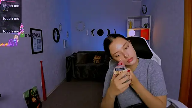 miki-niki online show from 09/26/25, 05:44