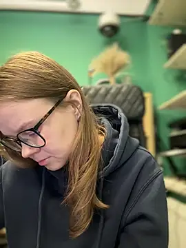  CherryBloom  online show from 09/29/25, 07:46