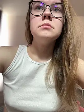  CherryBloom  online show from 04/18/26, 08:29