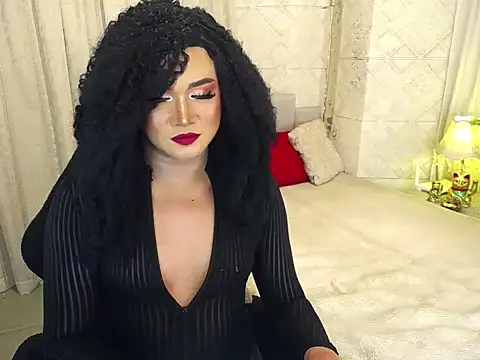Snapshot of UrsweetAliyah chatting on 05/19/26, 01:56 UrsweetAliyah online show from 05/19/26, 01:56