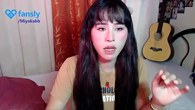 Snapshot of chakababe chatting on 05/17/26, 07:28 chakababe online show from 05/17/26, 07:28