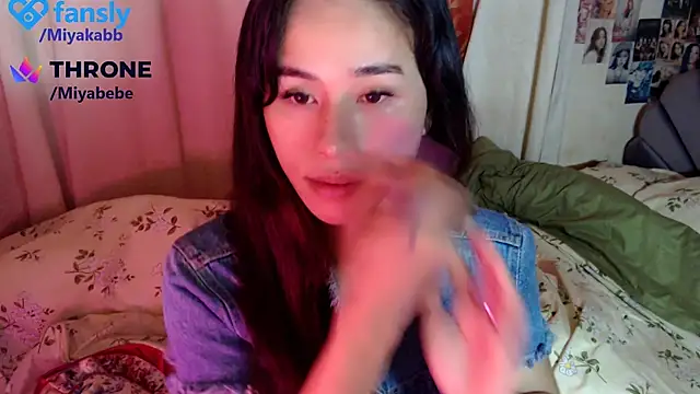 Snapshot of chakababe chatting on 07/04/26, 04:18 chakababe online show from 07/04/26, 04:18