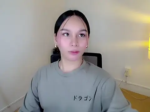 holly tabby online show from 01/07/26, 09:06