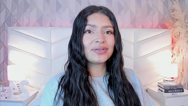 victoria   jonnes online show from 10/03/25, 12:35