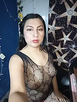 Snapshot of lunna_07 chatting on 05/15/26, 01:40 lunna 07 online show from 05/15/26, 01:40