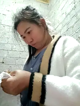 jienrrr online show from 10/23/25, 01:21