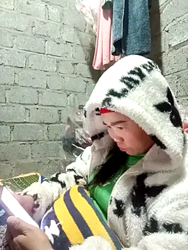 jienrrr online show from 11/28/25, 02:09