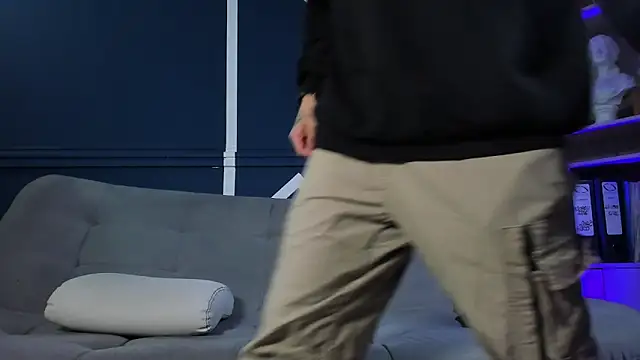 etham wolf  online show from 09/11/25, 12:05