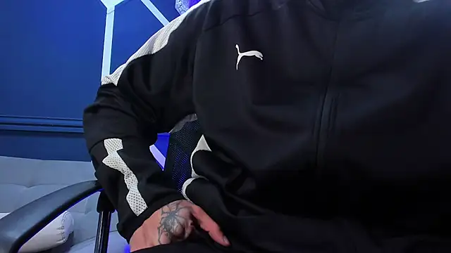 etham wolf  online show from 10/07/25, 11:18