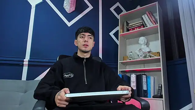 etham wolf  online show from 11/13/25, 11:20