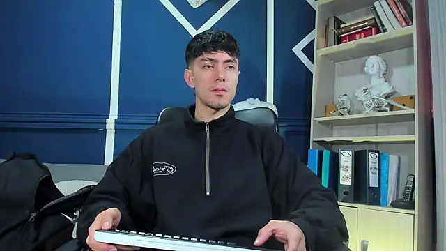 etham wolf  online show from 11/15/25, 12:02