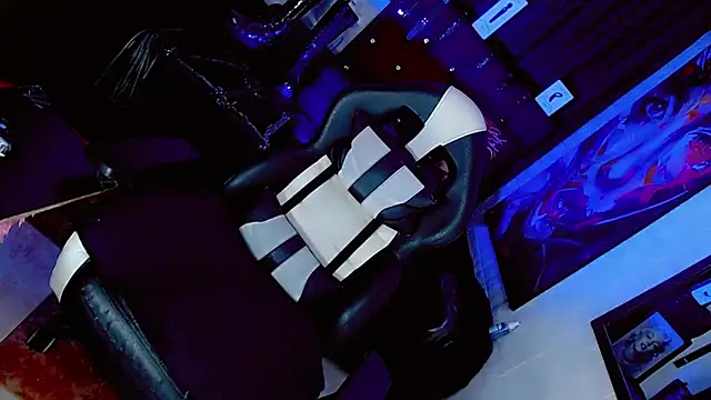 Yareth Rouss  online show from 05/28/26, 07:16
