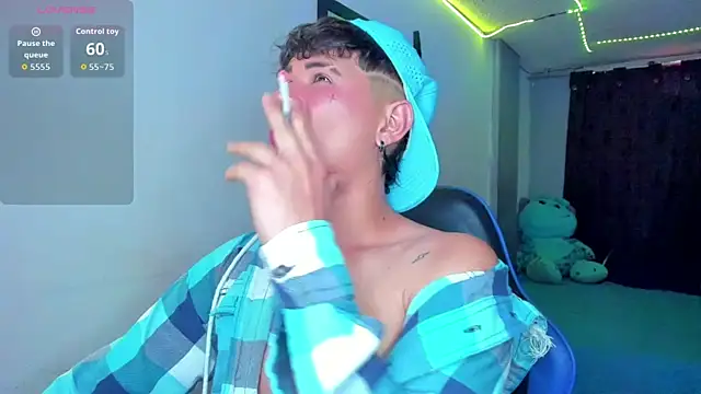 Jostin18 online show from 12/22/25, 02:25