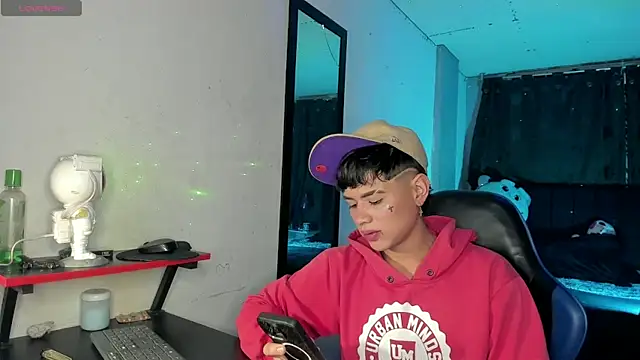 Jostin18 online show from 04/14/26, 07:53