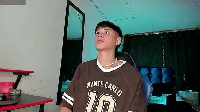 Jostin18 online show from 04/17/26, 07:39