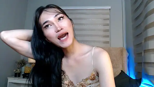 lovelychanel69xx online show from 10/08/25, 11:02