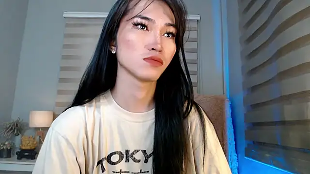 lovelychanel69xx online show from 10/12/25, 10:53