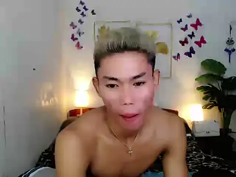 Snapshot of naughty_rence chatting on 07/22/26, 01:41 naughty rence online show from 07/22/26, 01:41