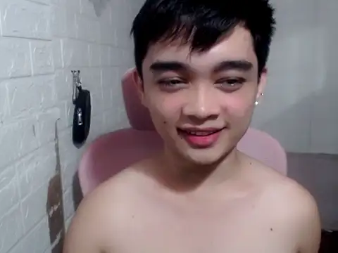 Snapshot of sexysam14 chatting on 05/11/26, 06:05 sexysam14 online show from 05/11/26, 06:05