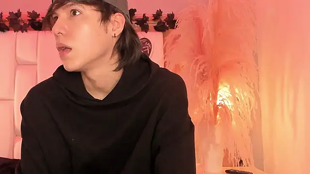 Daphne And Roger online show from 03/16/26, 11:14