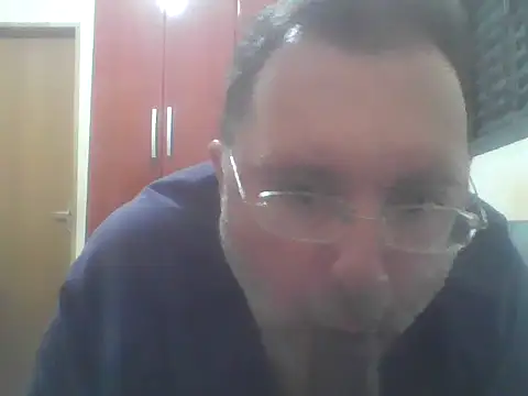 Luised80 online show from 04/11/26, 04:33