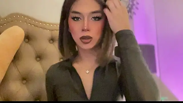Snapshot of solana_imani chatting on 05/16/26, 02:49 solana imani online show from 05/16/26, 02:49