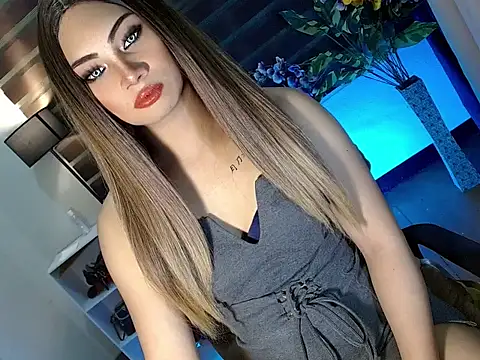 Snapshot of Bella_subhunterx chatting on 10/17/25, 01:31 Bella subhunterx online show from 10/17/25, 01:31