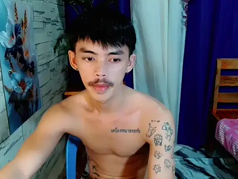 Snapshot of urhunky_boy chatting on 06/25/26, 09:30 urhunky boy online show from 06/25/26, 09:30