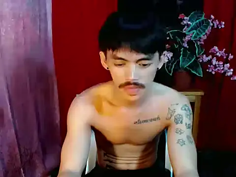 Snapshot of urhunky_boy chatting on 07/16/26, 02:56 urhunky boy online show from 07/16/26, 02:56