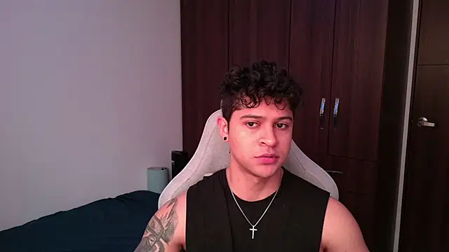 domsantiago  online show from 10/12/25, 04:17