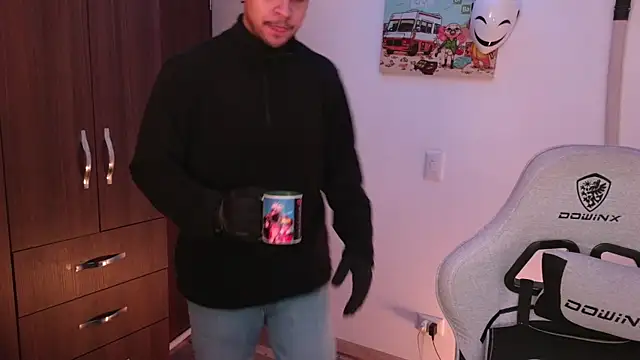 domsantiago  online show from 12/14/25, 04:07